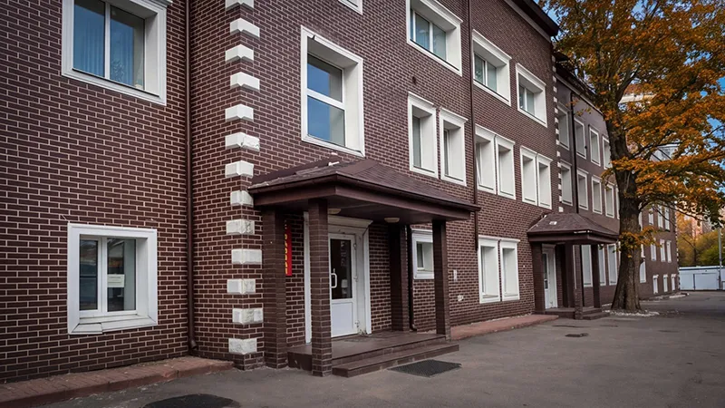Вход в офисный центр